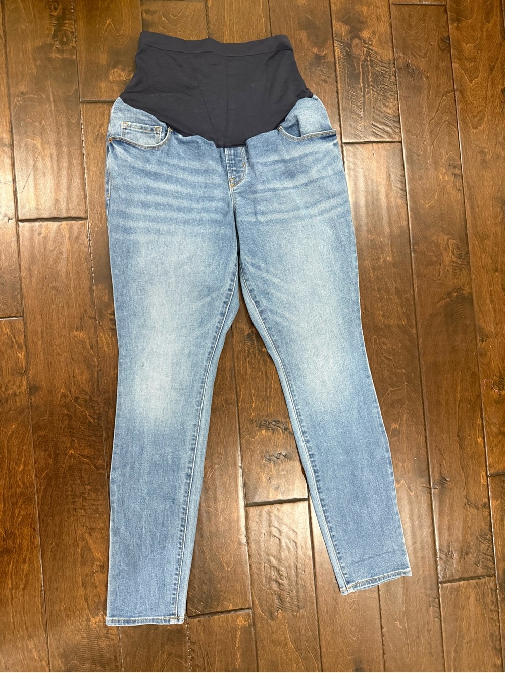 Maternity Old Navy Skinny Jeans with Stretch Panel